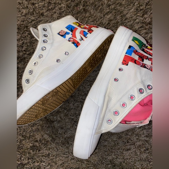 H&M Marvel Canvas Sneakers - White and Pink - Picture 2 of 8